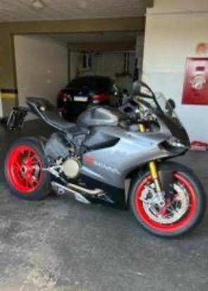 DUCATI SUPERBIKE 1199 PANIGALE S SENNA 